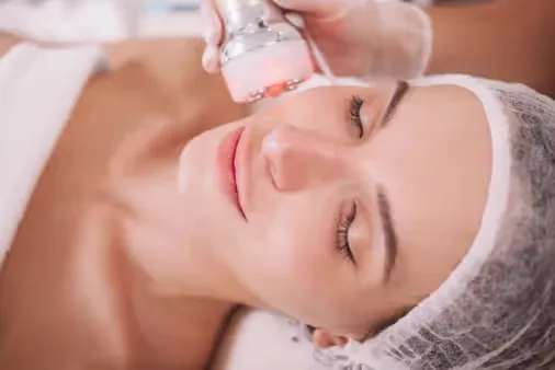 Bxx`ody Skin Tightening & Contouring at UNCOVER Laser