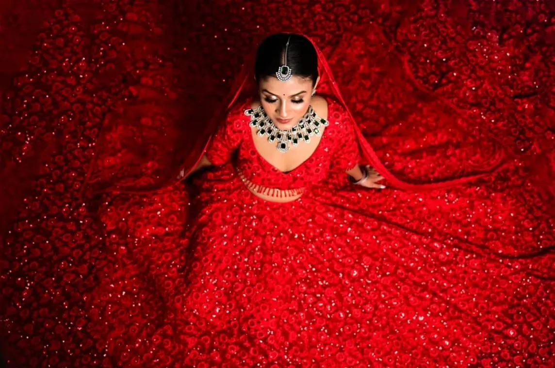 Featured image: HydraFacial for Brides: Why This Pre-Wedding Skin Treatment Is a Total Game-Changer